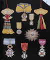 Médailles, décorations, ordres